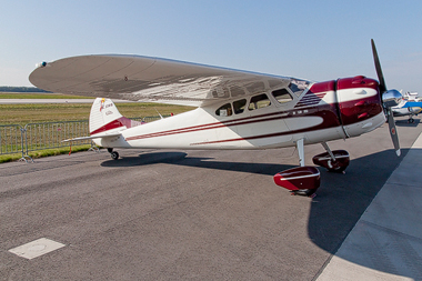 Cessna 195 Businessliner