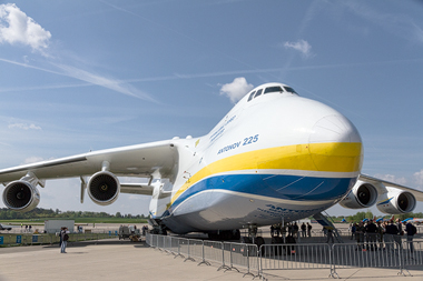 Antonow An-225