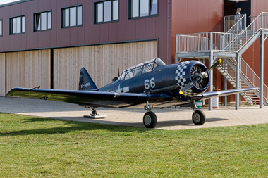 North American T-6/AT-6