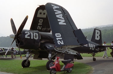 Chance Vought F4U-F Corsair