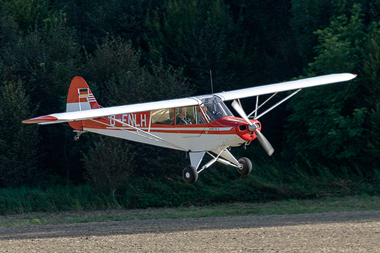 Piper PA-18