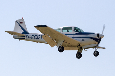 Aero Commander 200D