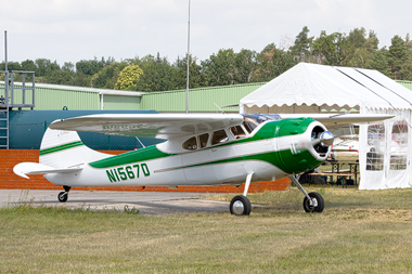 Cessna 195