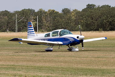 Grumman American AA-5 Traveler