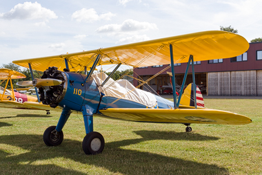 Boeing Stearman (F-AZLN)