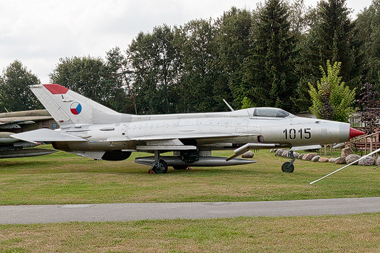 Mikojan-Gurewitsch MiG-21F-13 / S-106