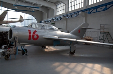 MiG-15 UTI