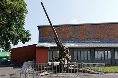 Luftfahrtmuseum Prag-Kbely - 130 mm Flak KS30