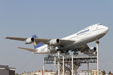Boeing 747-200 Jumbo Jet